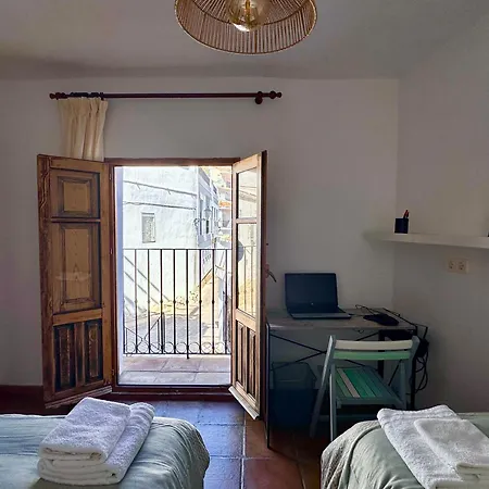 Casa Alfar Con Terrazas Unicas En El Casco Antiguo Pensionat *